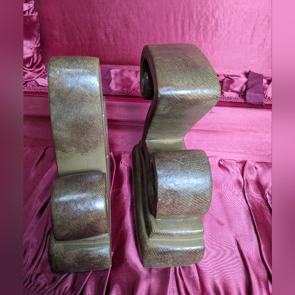 Bookends Cursive A & Z - Picture 4 of 5